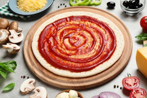 Pizza base tomate