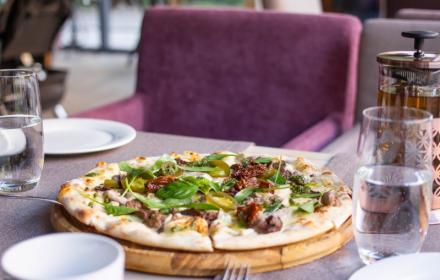 Votre pizzeria à Lyon 5 vous recommande son top 7 des pizzas parfaites pour les beaux jours 